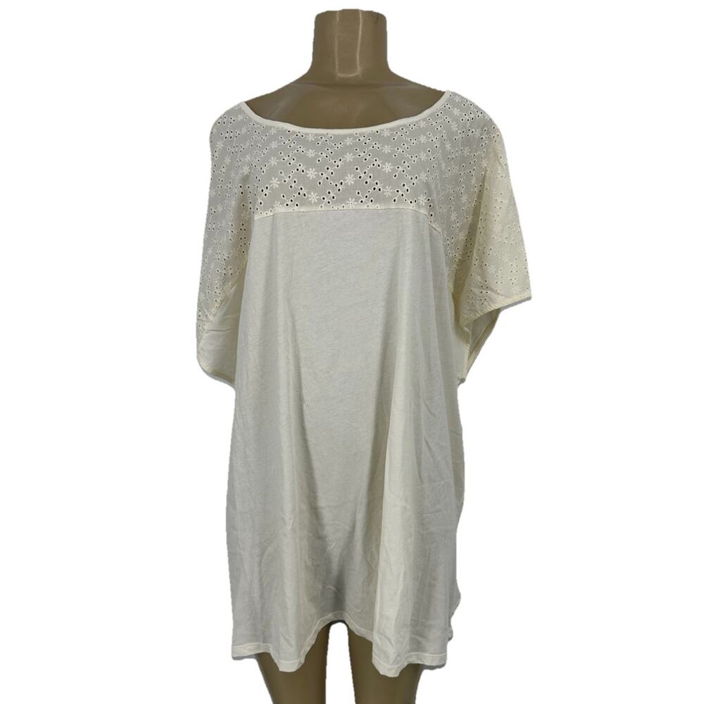 NEW Torrid Plus Size 4X Women COTTON EYELET INSET DOLMAN SHORT SLEEVE TEE AC10